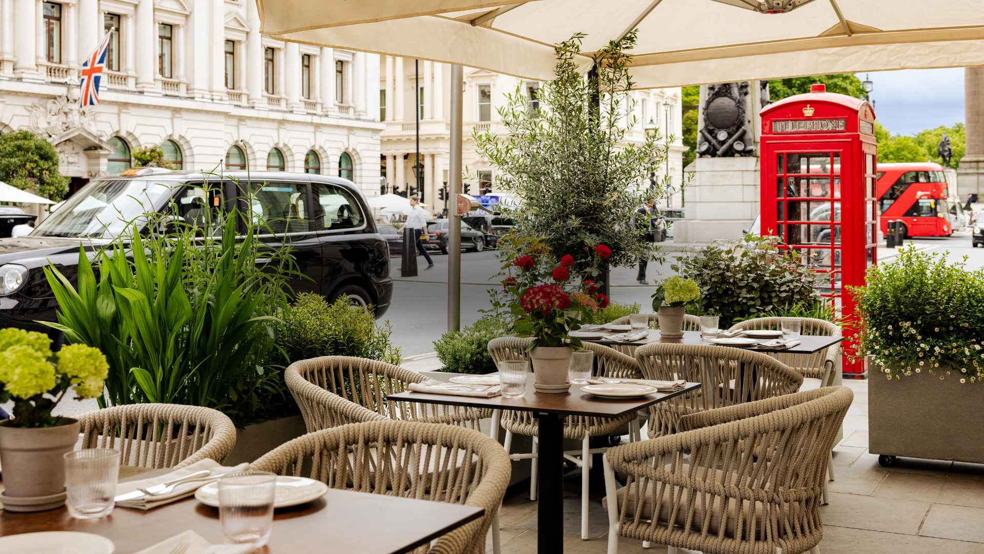 Claro St. James's Outdoor Terrace